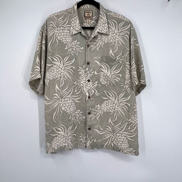 Tommy Bahama 100% Silk Pineapple Shirt - Picture 11 of 11